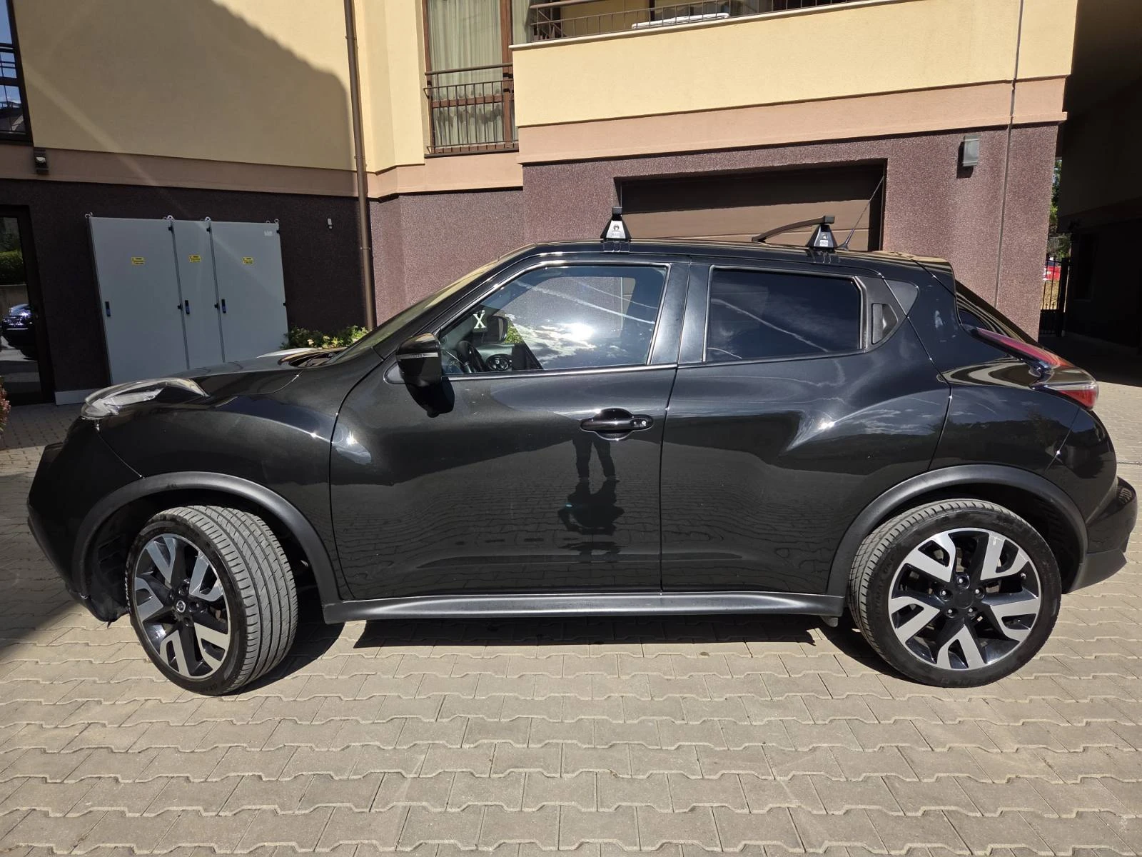 Nissan Juke 1.6 Turbo, снимка 3 - Автомобили и джипове - 56441793