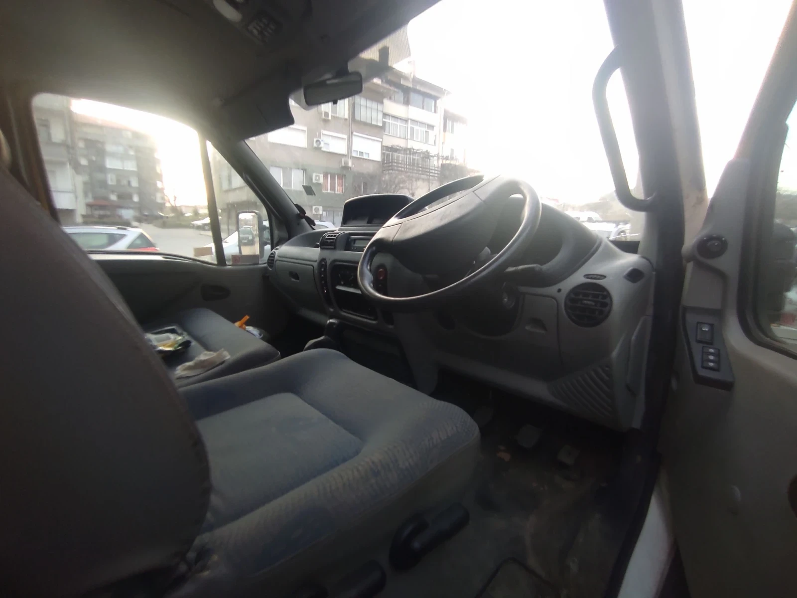 Renault Master Пътна помощ - изображение 9