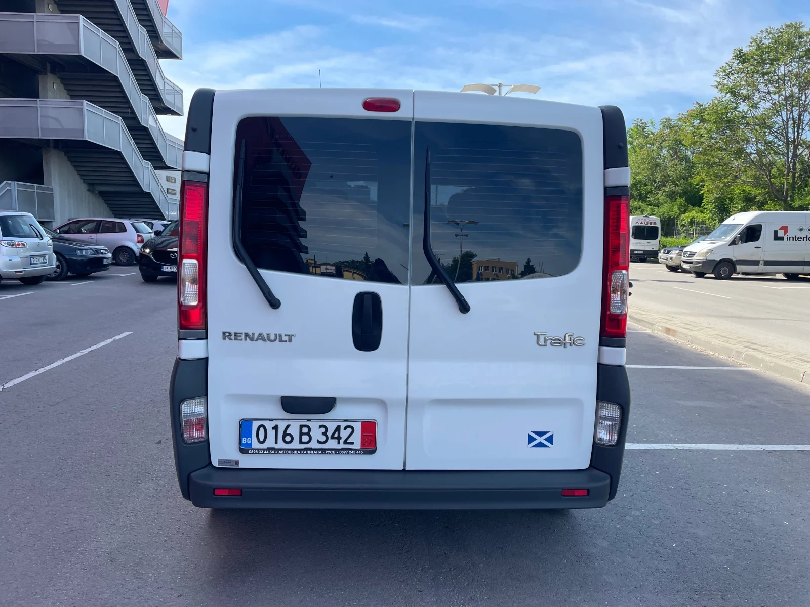 Renault Trafic 2.0 DCI 90 кс 8+ 1 места ТОП СЪСТОЯНИЕ, снимка 5 - Бусове и автобуси - 54605241