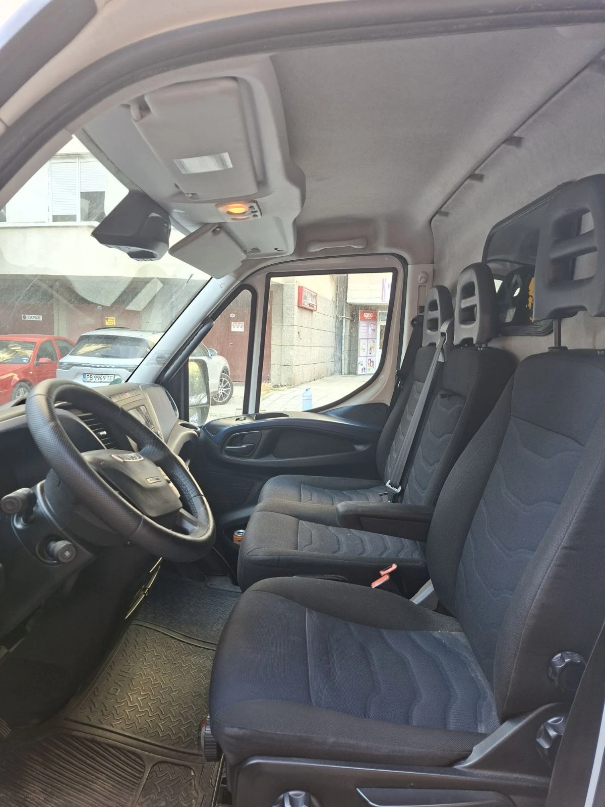 Iveco Daily, снимка 6 - Бусове и автобуси - 55512969