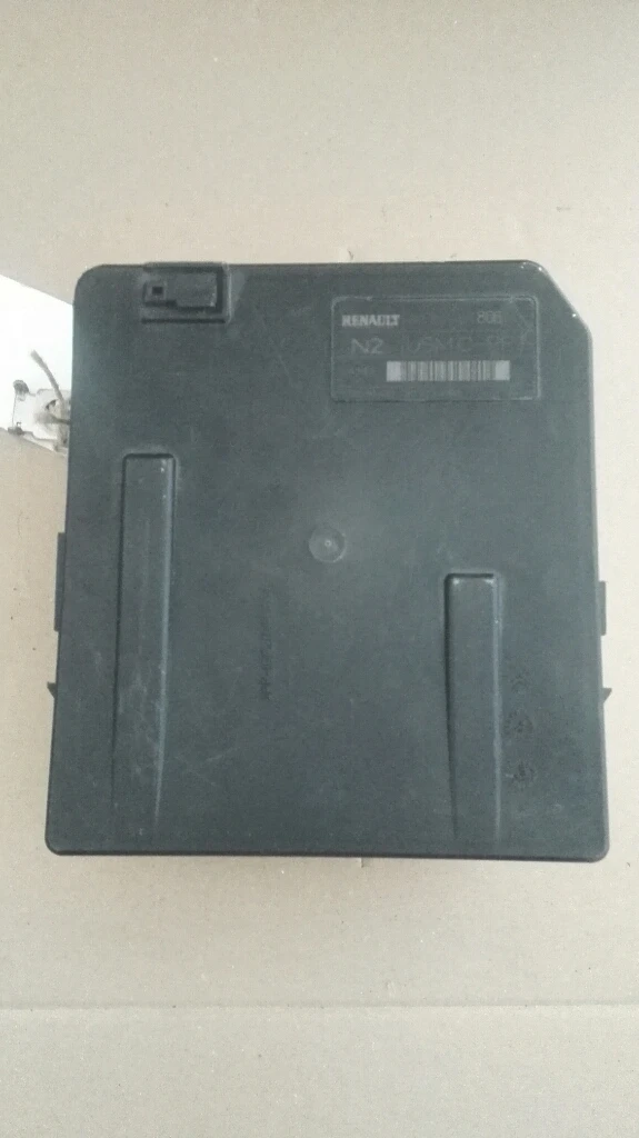 бушонно табло Рено Меган 1.9дци (при мотора)