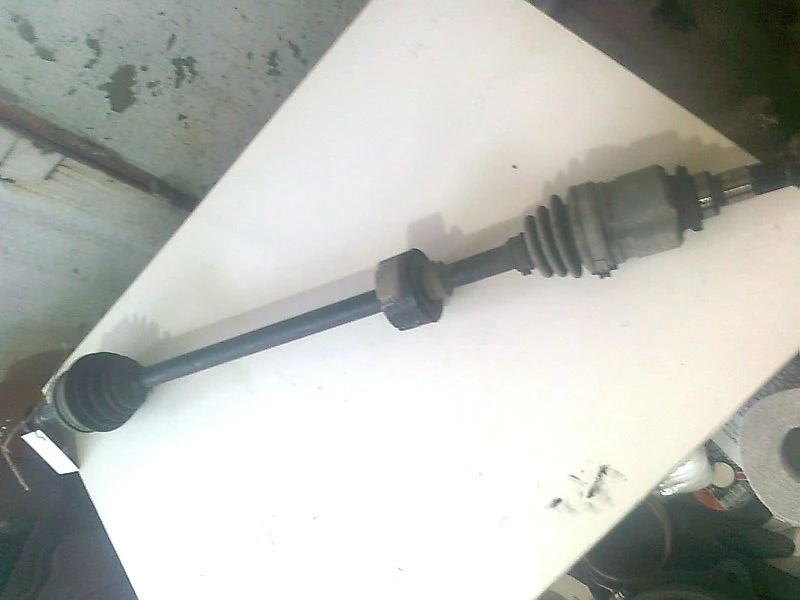 полуоска предна дясна за Тойота Ярис 1.0 vvti 