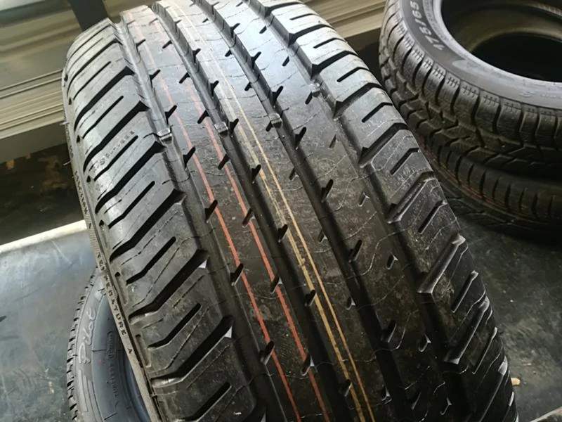 Гуми Летни 205/55R16, снимка 2 - Гуми и джанти - 21692923