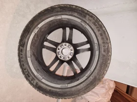 Гуми Зимни 225/45R18, снимка 6 - Гуми и джанти - 47648438