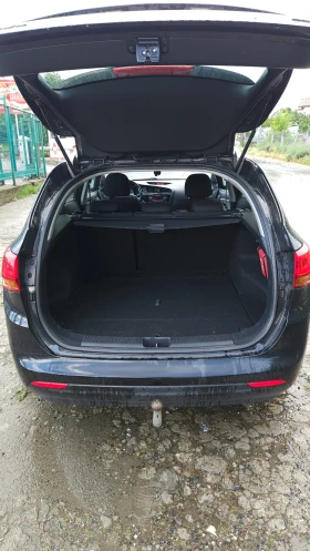 Kia Ceed CRDI, снимка 4
