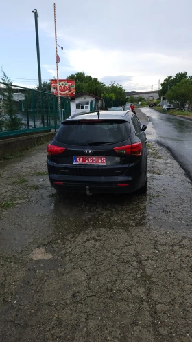 Kia Ceed CRDI, снимка 3