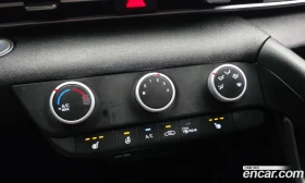 Hyundai Elantra 1.6 Smart, снимка 17