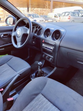 Seat Ibiza, снимка 2 - Автомобили и джипове - 45046986