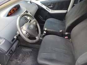 Toyota Yaris 1.0, снимка 13