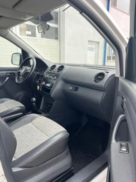 VW Caddy Климатик  - 4699 € / 9190.45 лв. - 93240026 12