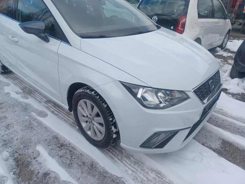 Seat Ibiza 1.0, снимка 6 - Автомобили и джипове - 49202677