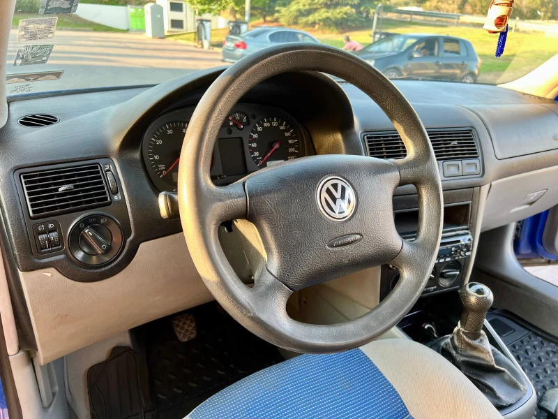 VW Golf, снимка 7 - Автомобили и джипове - 52272946