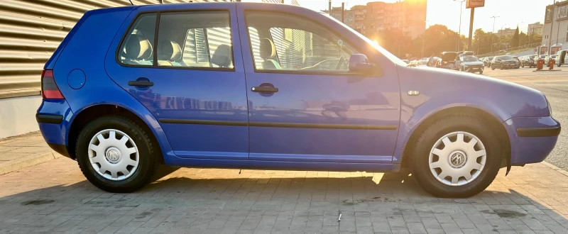 VW Golf, снимка 2 - Автомобили и джипове - 52272946