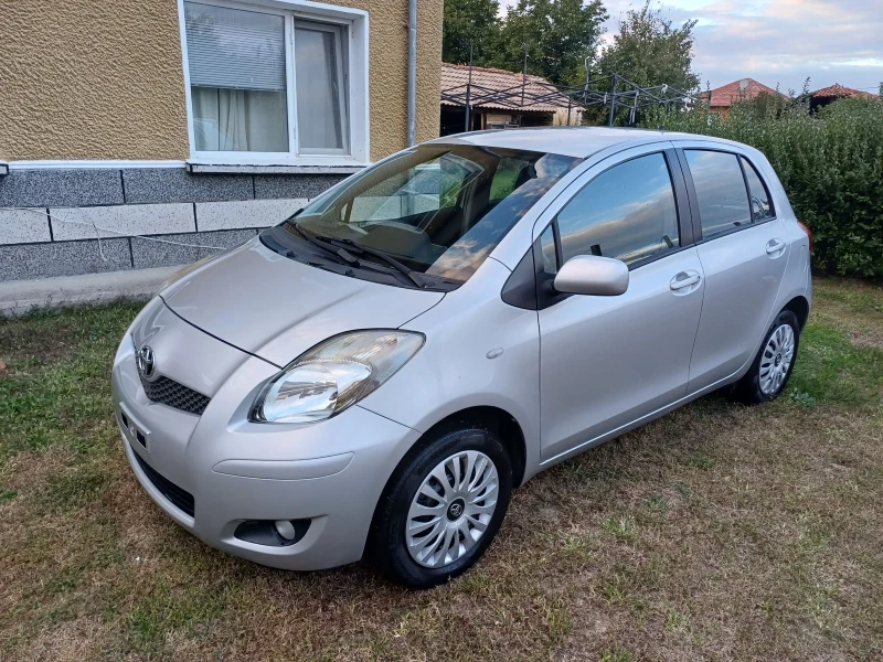 Toyota Yaris 1.0, снимка 3 - Автомобили и джипове - 52635100