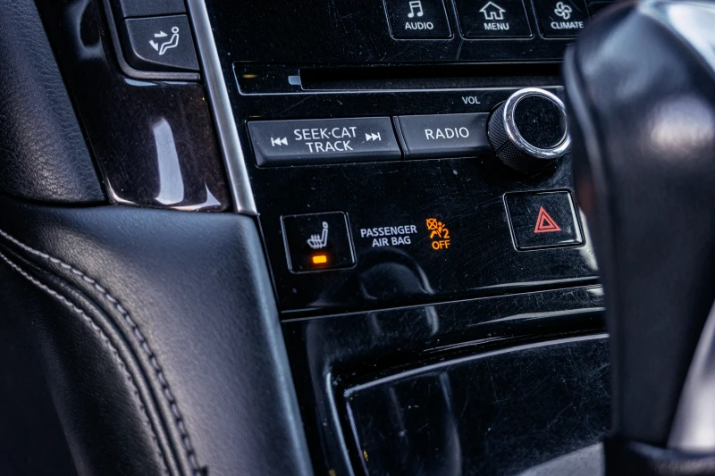 Infiniti Q50 РЕГИСТРИРАНА-ПЕРФЕКТНА-ГАРАНЦИЯ, снимка 13 - Автомобили и джипове - 52288113