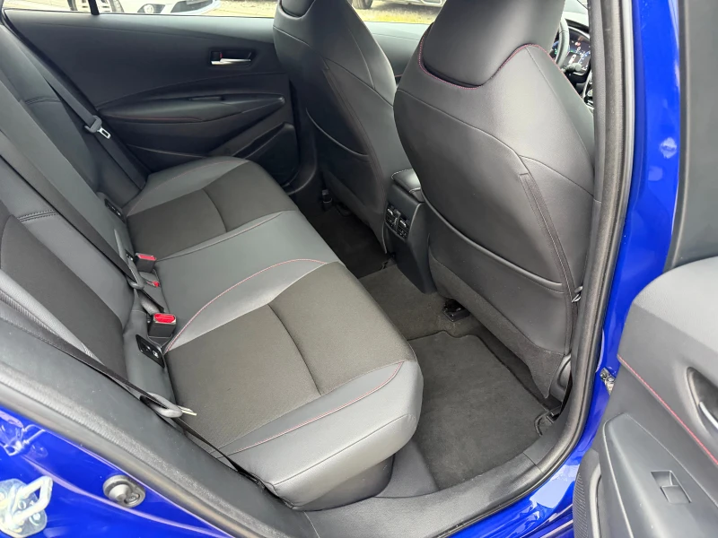 Toyota Corolla 1.8h 140к.с GR 38000км. Гаранция, снимка 14 - Автомобили и джипове - 52752674