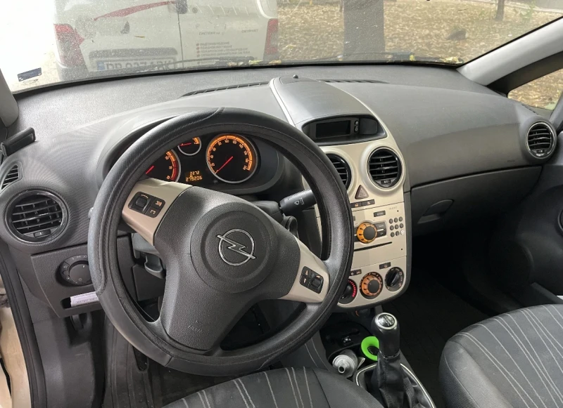 Opel Corsa, снимка 4 - Автомобили и джипове - 53036662