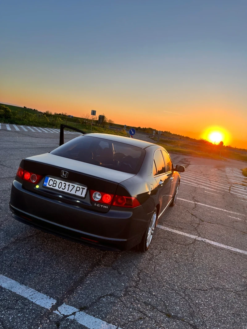 Honda Accord, снимка 4 - Автомобили и джипове - 53277558