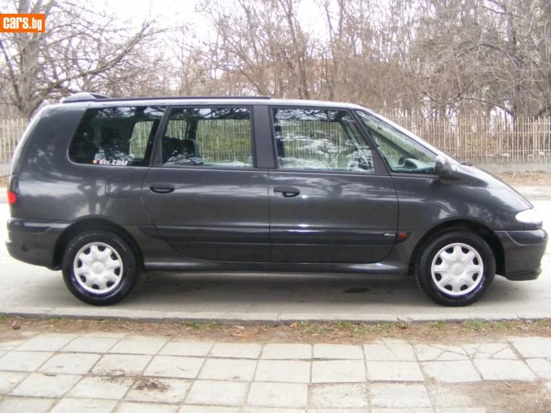 Renault Espace 3.0i V6 24v НЕ ПАЛИ, снимка 4 - Автомобили и джипове - 49101427