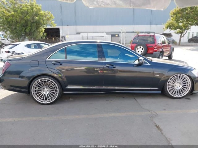 Mercedes-Benz S 550 HARMAN/KARDON* ОБДУХВАНЕ* PANO* DISTRONIC* ВАКУУМ*, снимка 4 - Автомобили и джипове - 53159671
