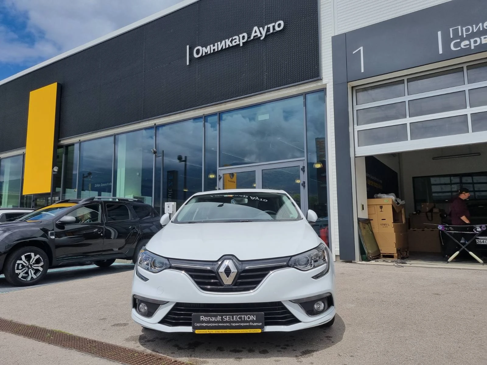 Renault Megane  115 к.с. бензин BVM5 - изображение 3