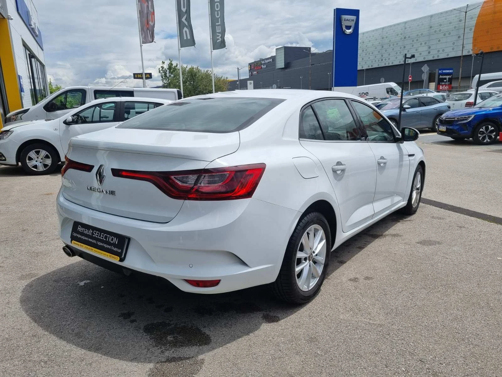 Renault Megane  115 к.с. бензин BVM5 - изображение 5