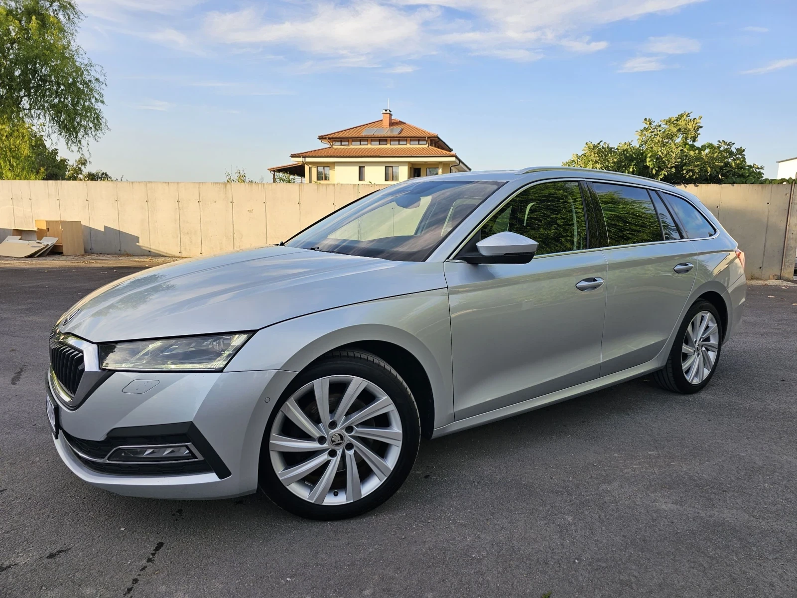 Skoda Octavia Style 2.0 TDI Панорама Кожа Обдухване Head-Up - изображение 2