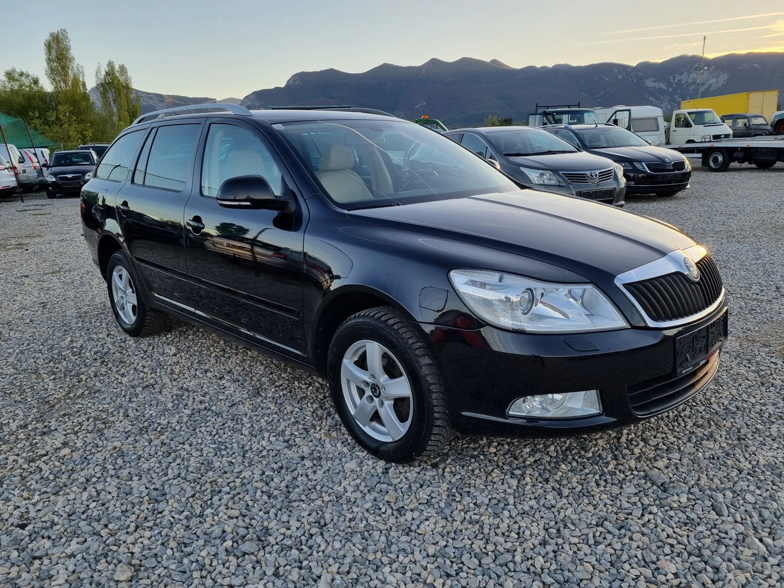 Skoda Octavia 2.0TDI-DSG-4X4-AUTOMAT - изображение 3