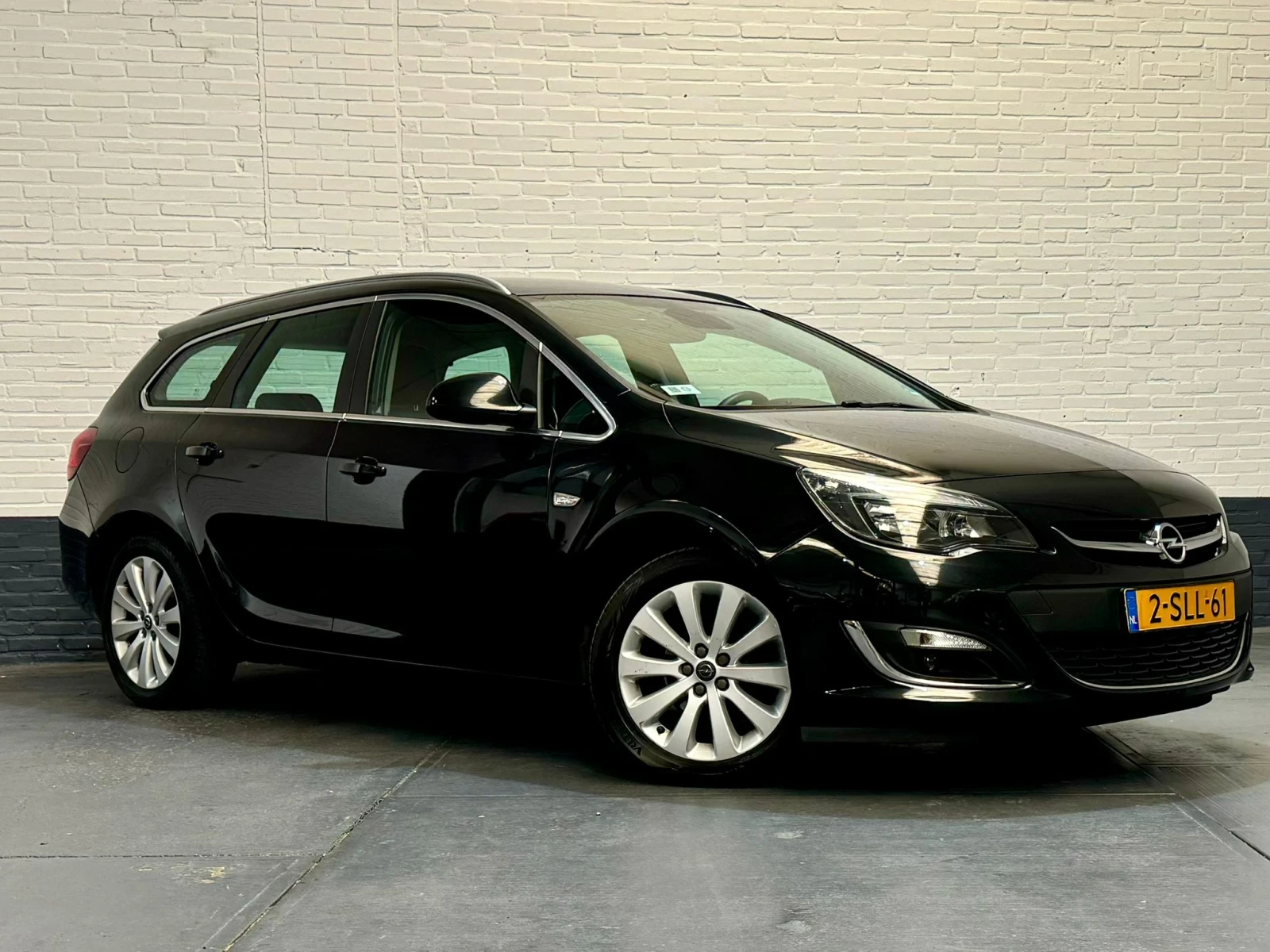 Opel Astra Astra Sports Tourer 1.4 Turbo 2013 LPG - изображение 3