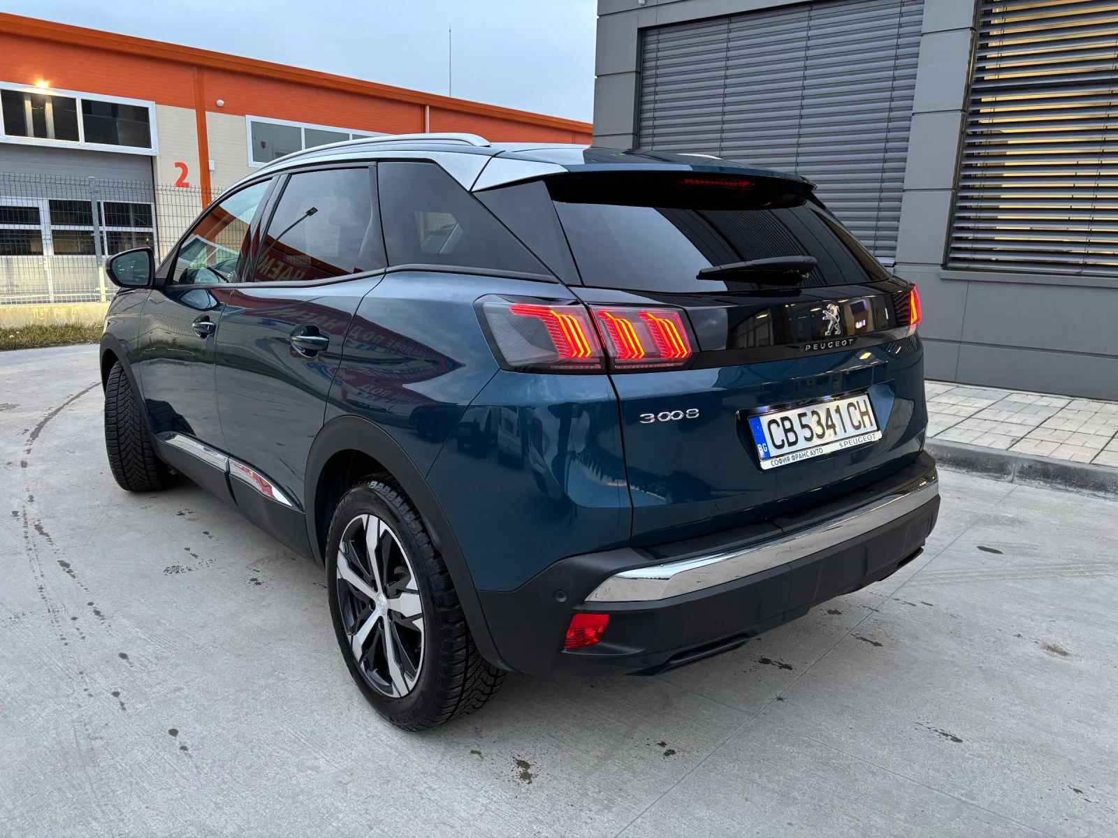 Peugeot 3008 1.5 ГАРАНЦИЯ  пълен пакет екстри - изображение 3