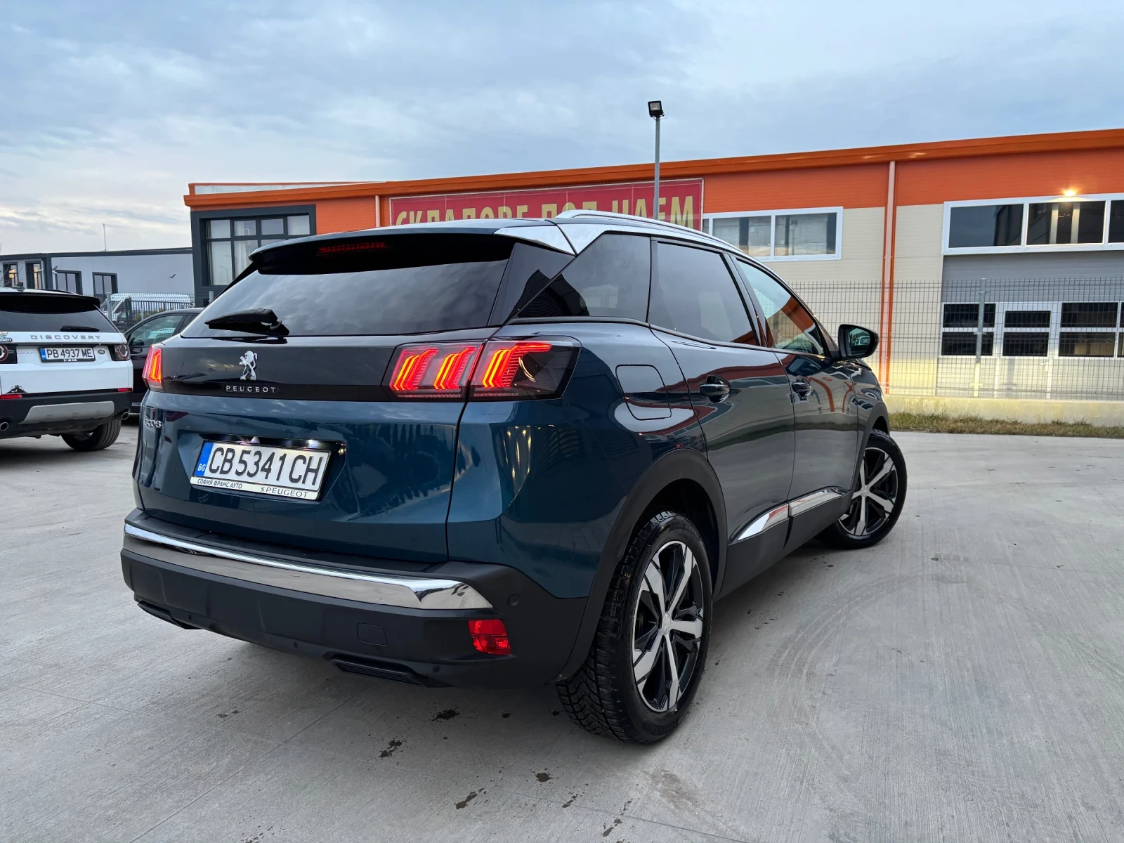 Peugeot 3008 1.5 ГАРАНЦИЯ  пълен пакет екстри - изображение 4
