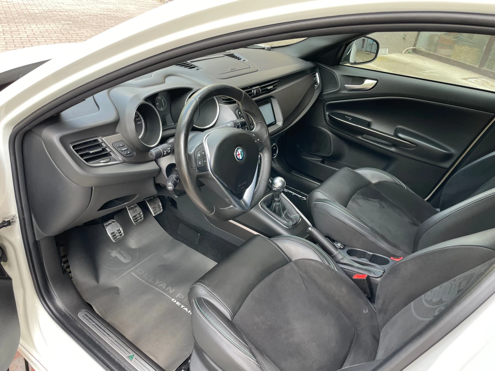 Alfa Romeo Giulietta 2.0 QV-LINE - изображение 8