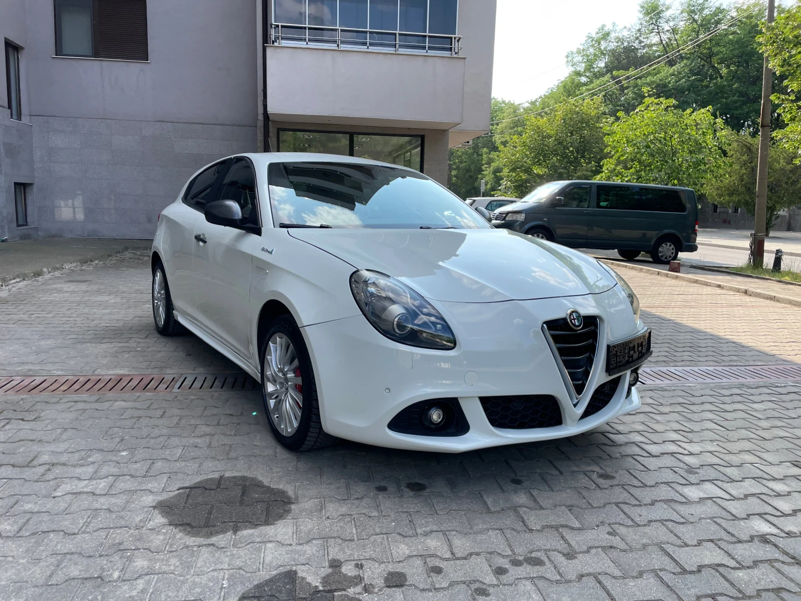Alfa Romeo Giulietta 2.0 QV-LINE - изображение 2