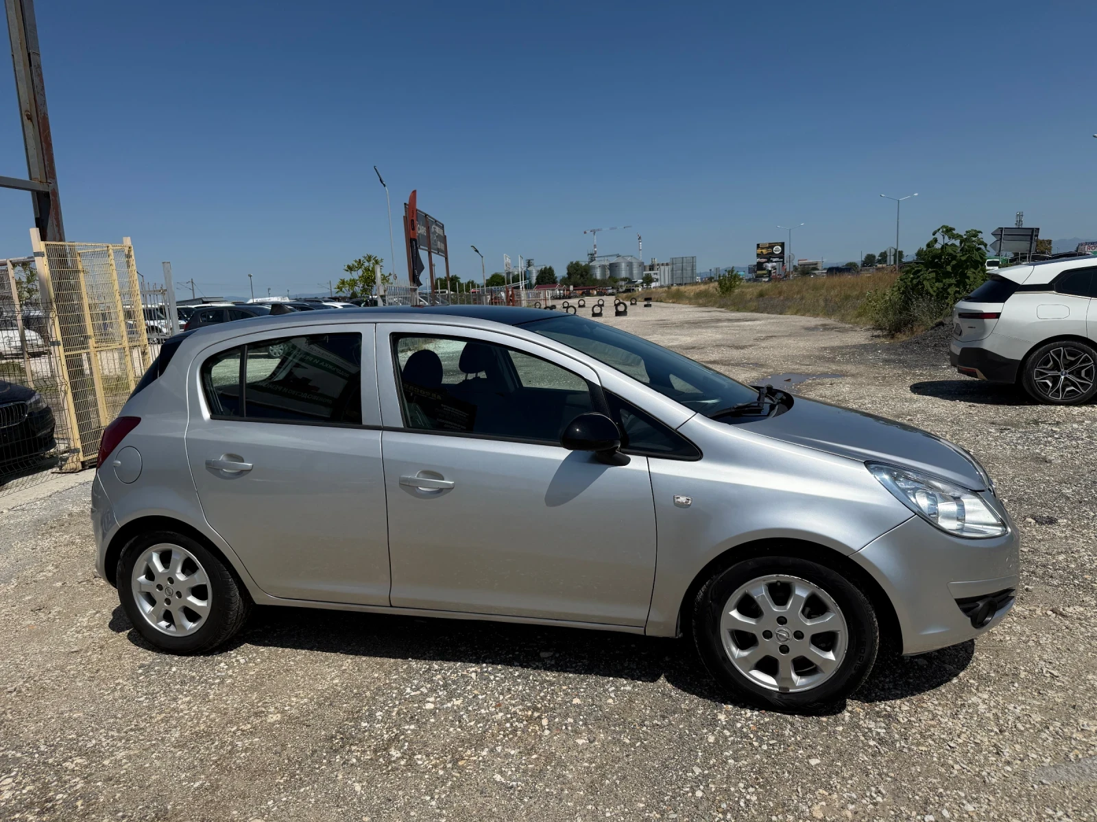 Opel Corsa 1.2 БЕНЗИН - ГАЗ - изображение 8