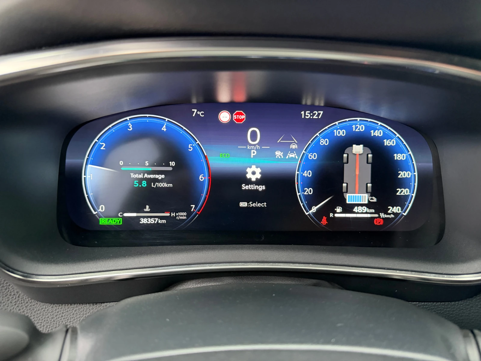 Toyota Corolla 1.8h 140к.с GR 38000км. Гаранция - изображение 9