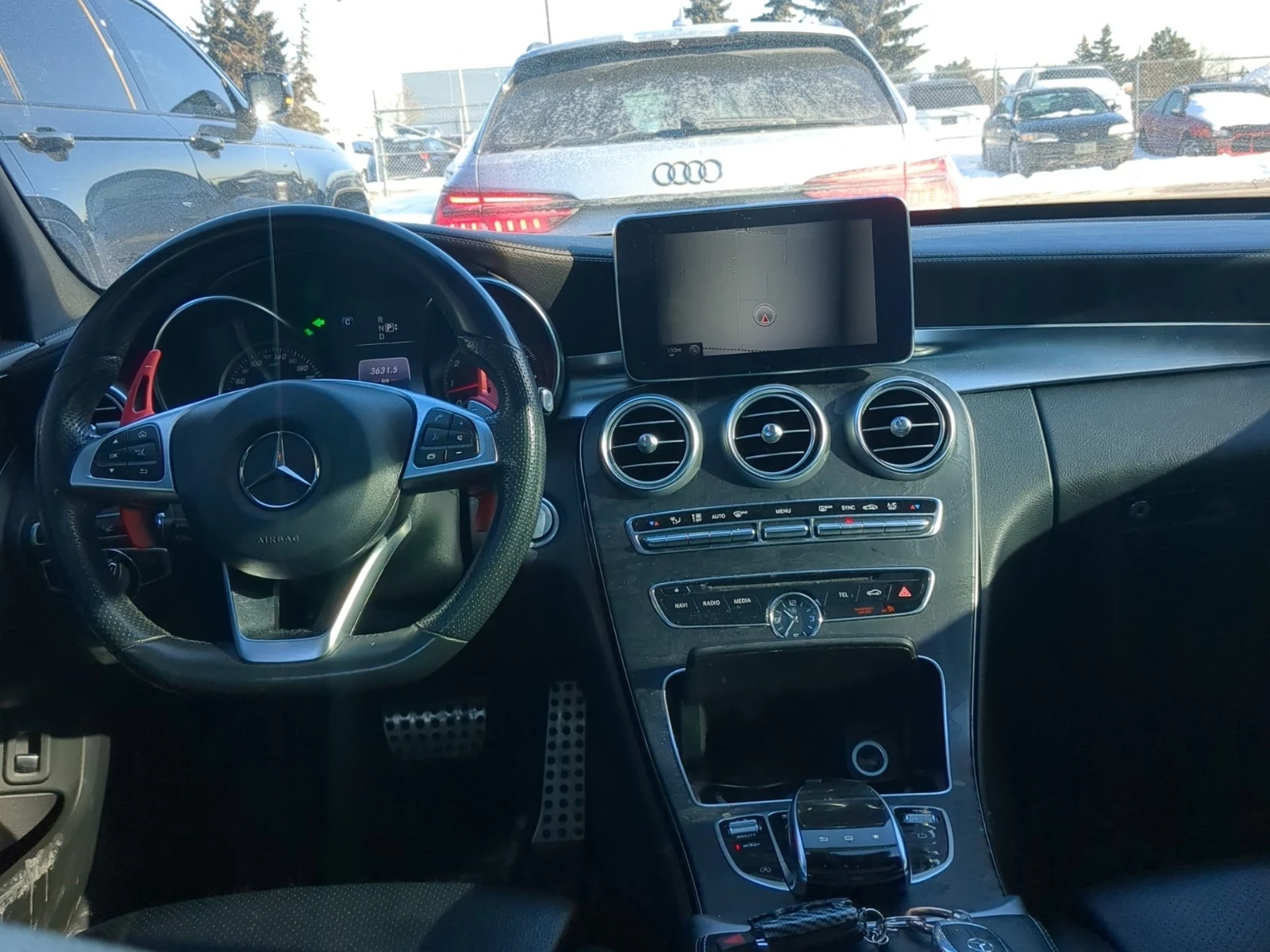 Mercedes-Benz C 400 4MATIC, снимка 9 - Автомобили и джипове - 53728522