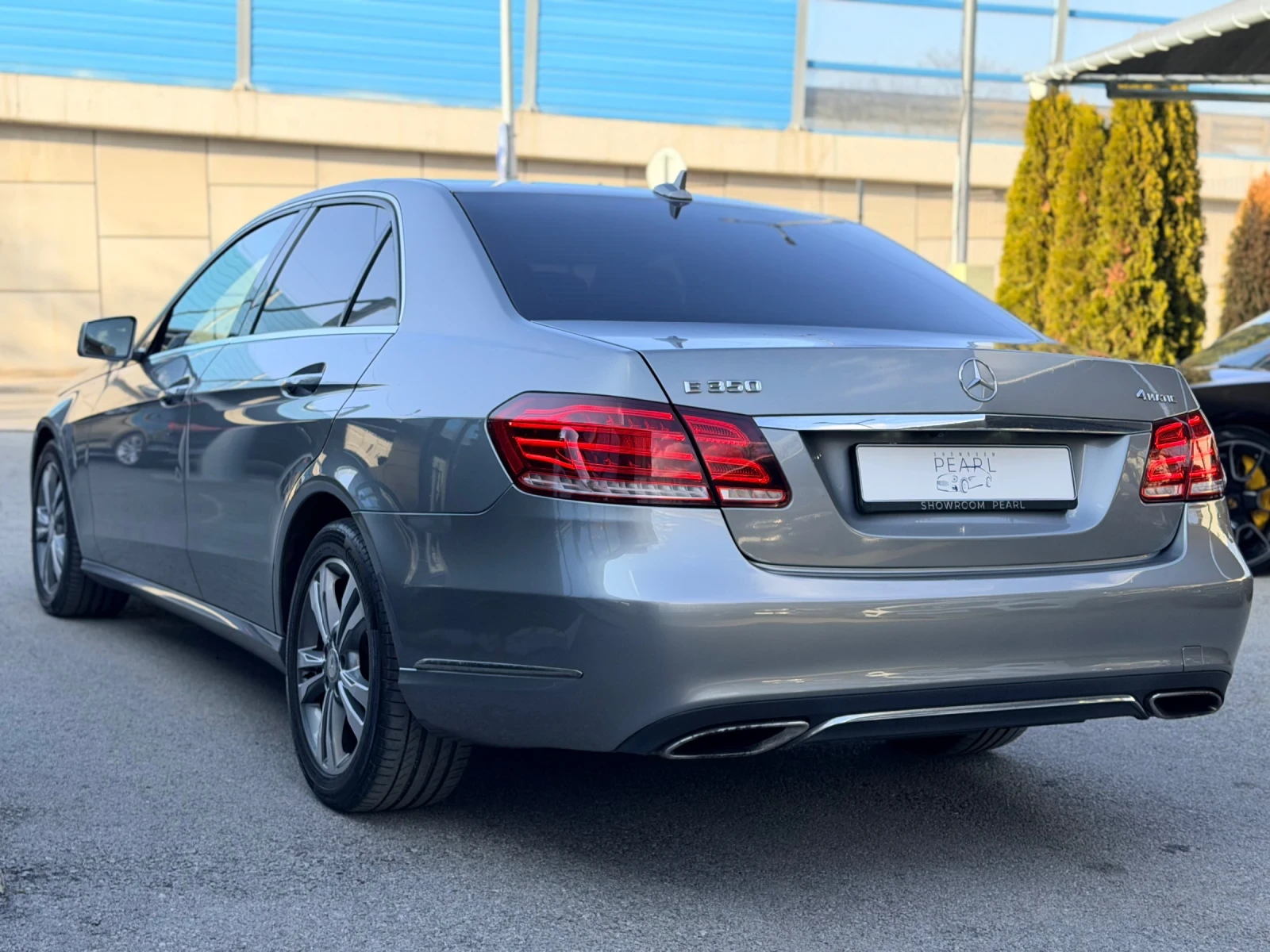 Mercedes-Benz E 350 d 4Matic Avantgarde Distronic Keyless Exclusive, снимка 4 - Автомобили и джипове - 53848233