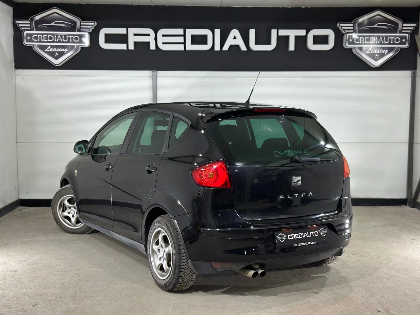 Seat Altea 1.6TDI 105hp, снимка 4 - Автомобили и джипове - 53862716