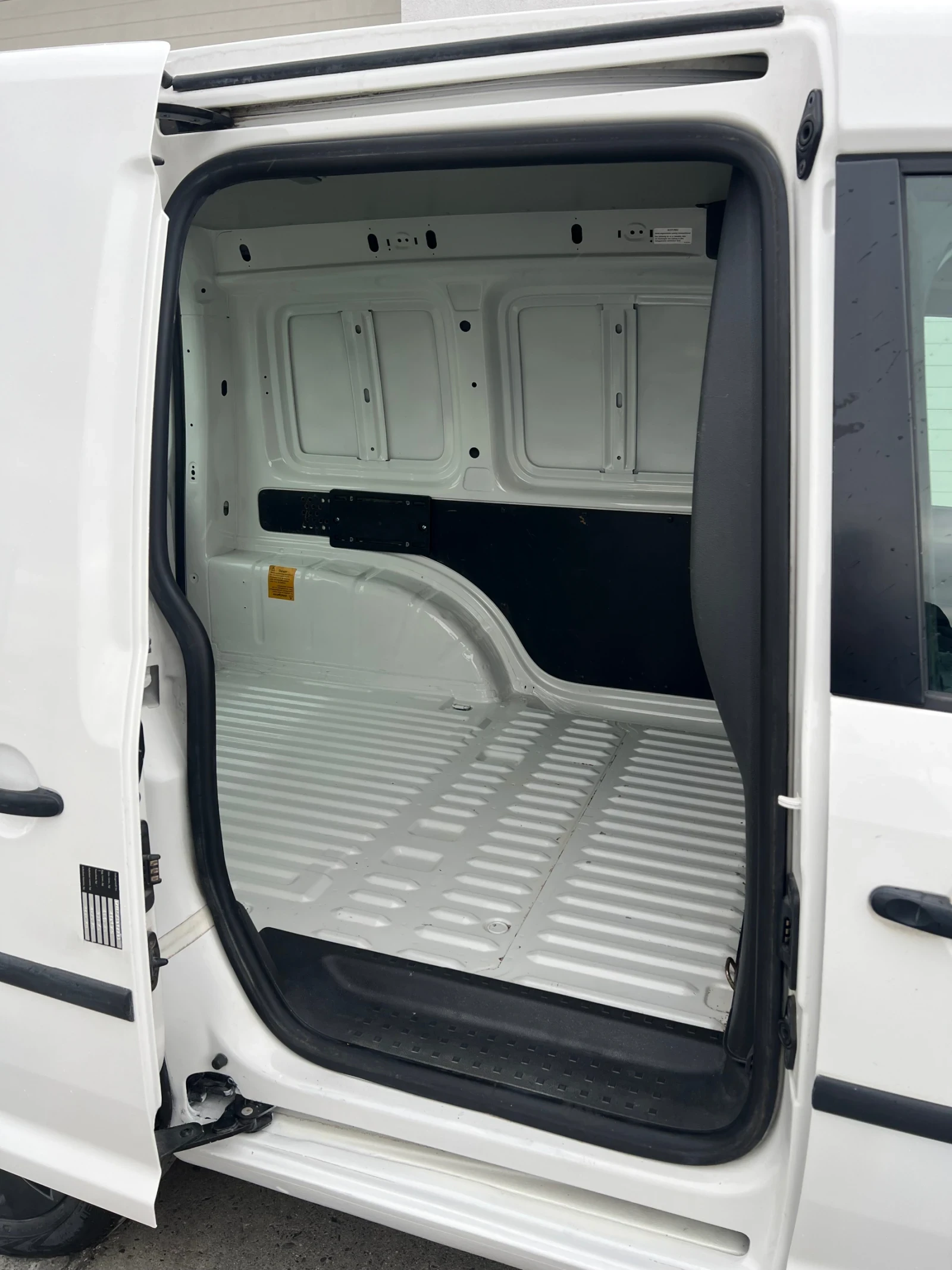 VW Caddy Климатик , снимка 9 - Автомобили и джипове - 53996212