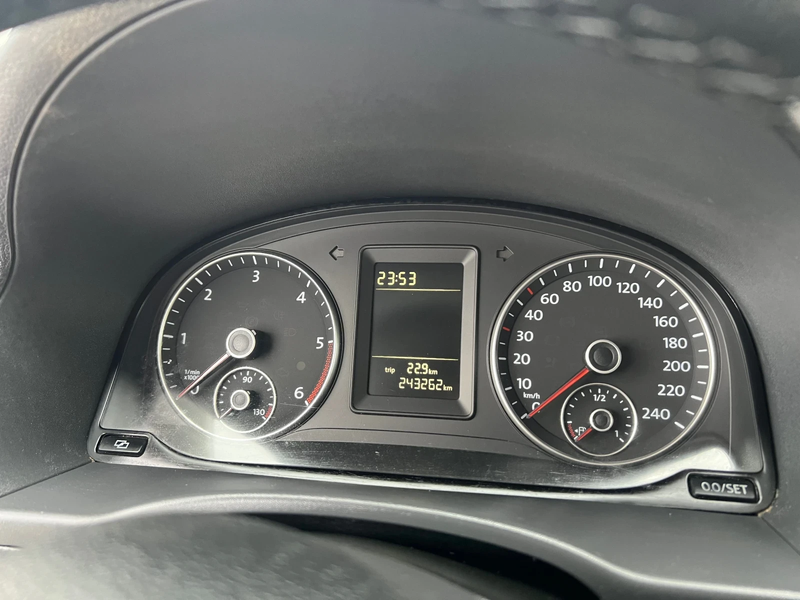 VW Caddy Климатик , снимка 17 - Автомобили и джипове - 53996212