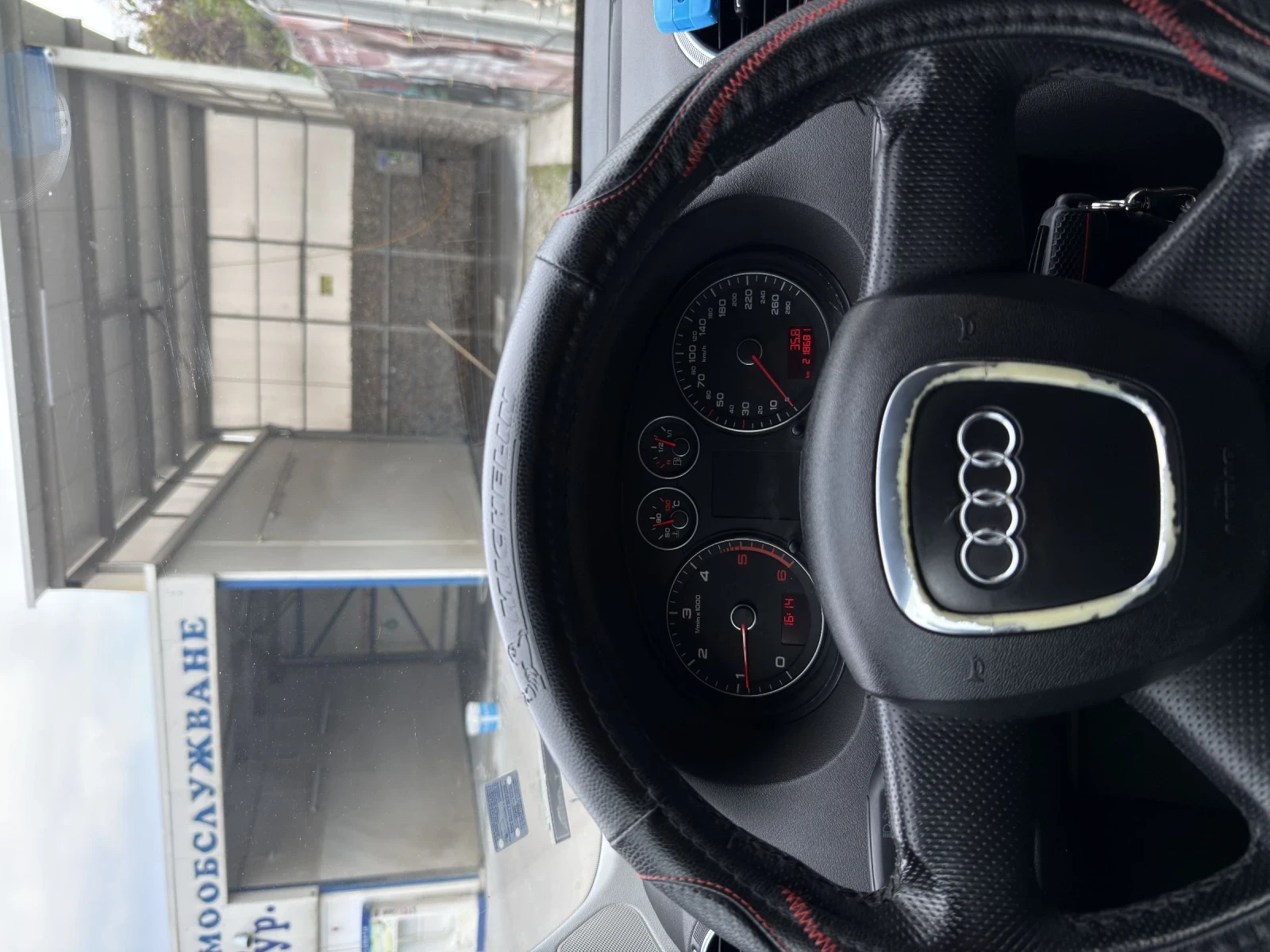 Audi A3 1.6 TDI, снимка 10 - Автомобили и джипове - 54458122