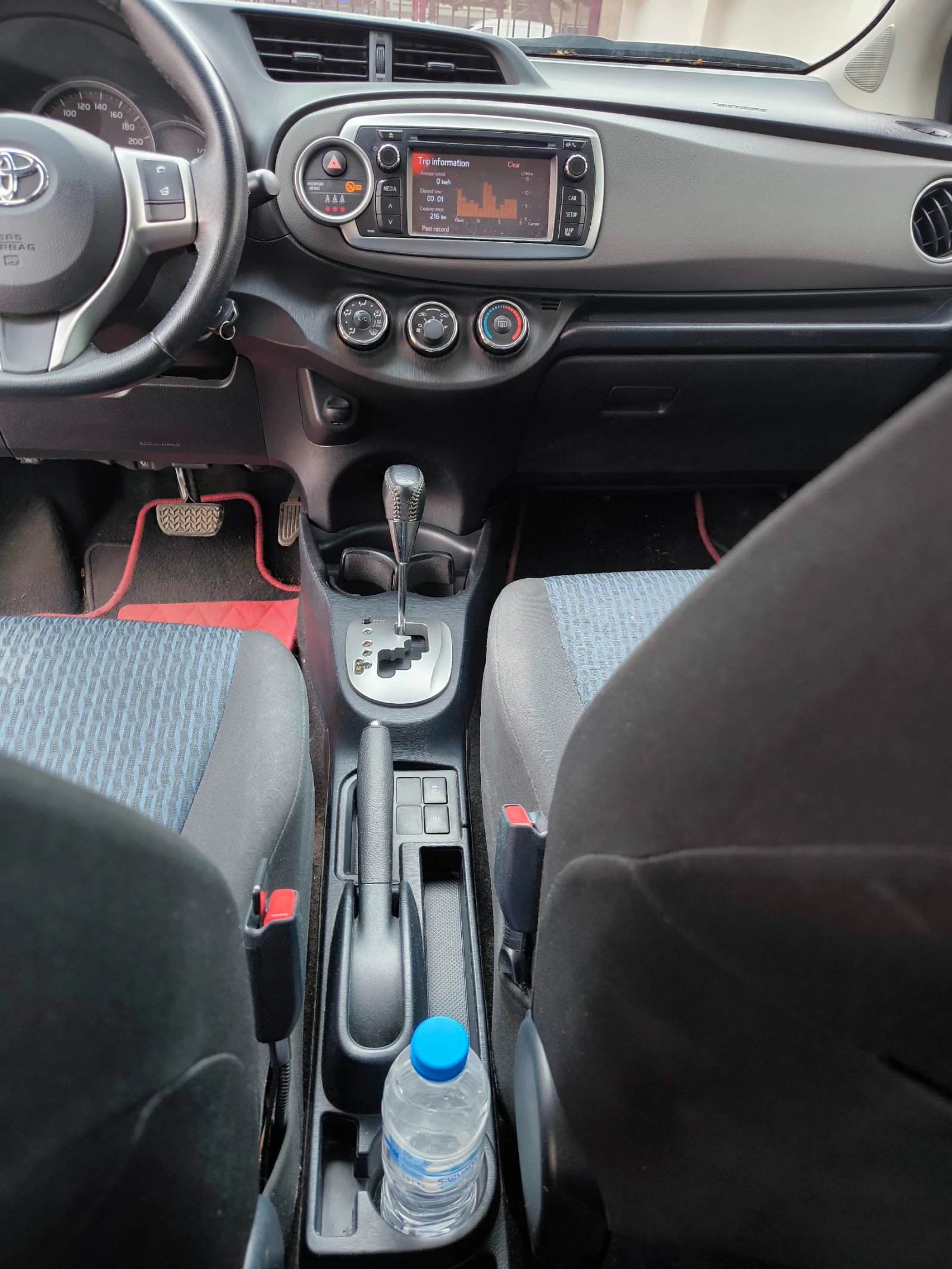 Toyota Yaris, снимка 7 - Автомобили и джипове - 54725815