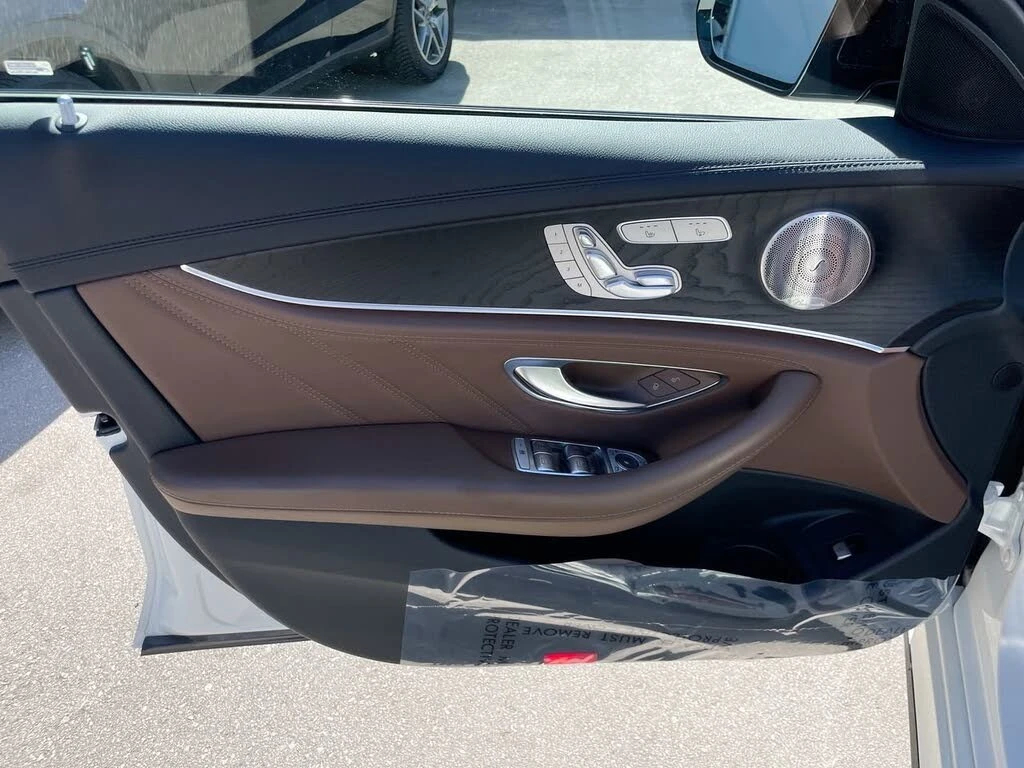 Mercedes-Benz E 53 AMG * 4MATIC PLUS *  AвтоКредит * (ЦЕНА ДО БГ), снимка 10 - Автомобили и джипове - 55503295
