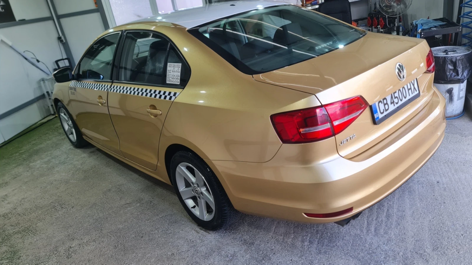 VW Jetta 2.0, снимка 3 - Автомобили и джипове - 55739738