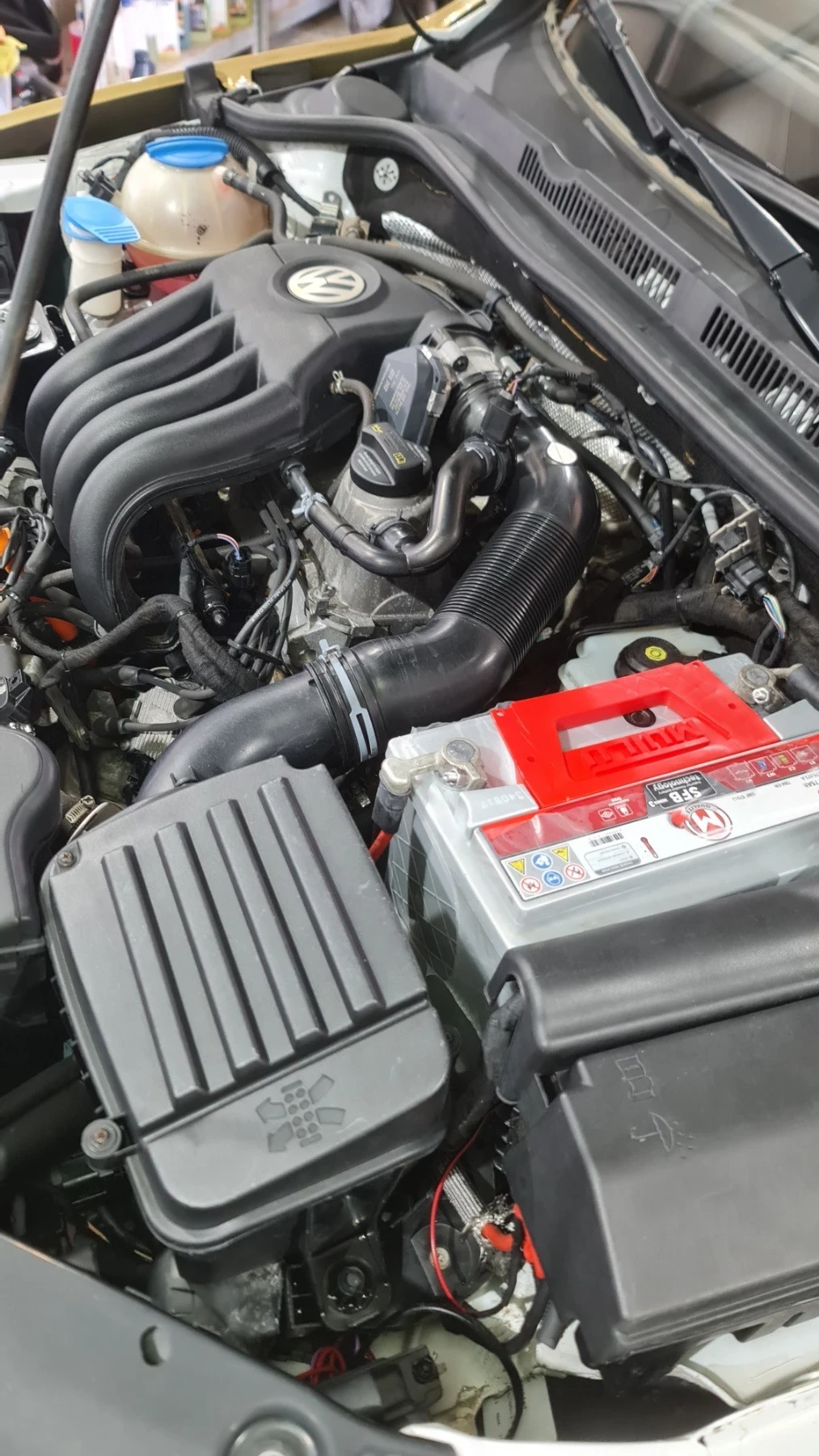 VW Jetta 2.0, снимка 9 - Автомобили и джипове - 55739738