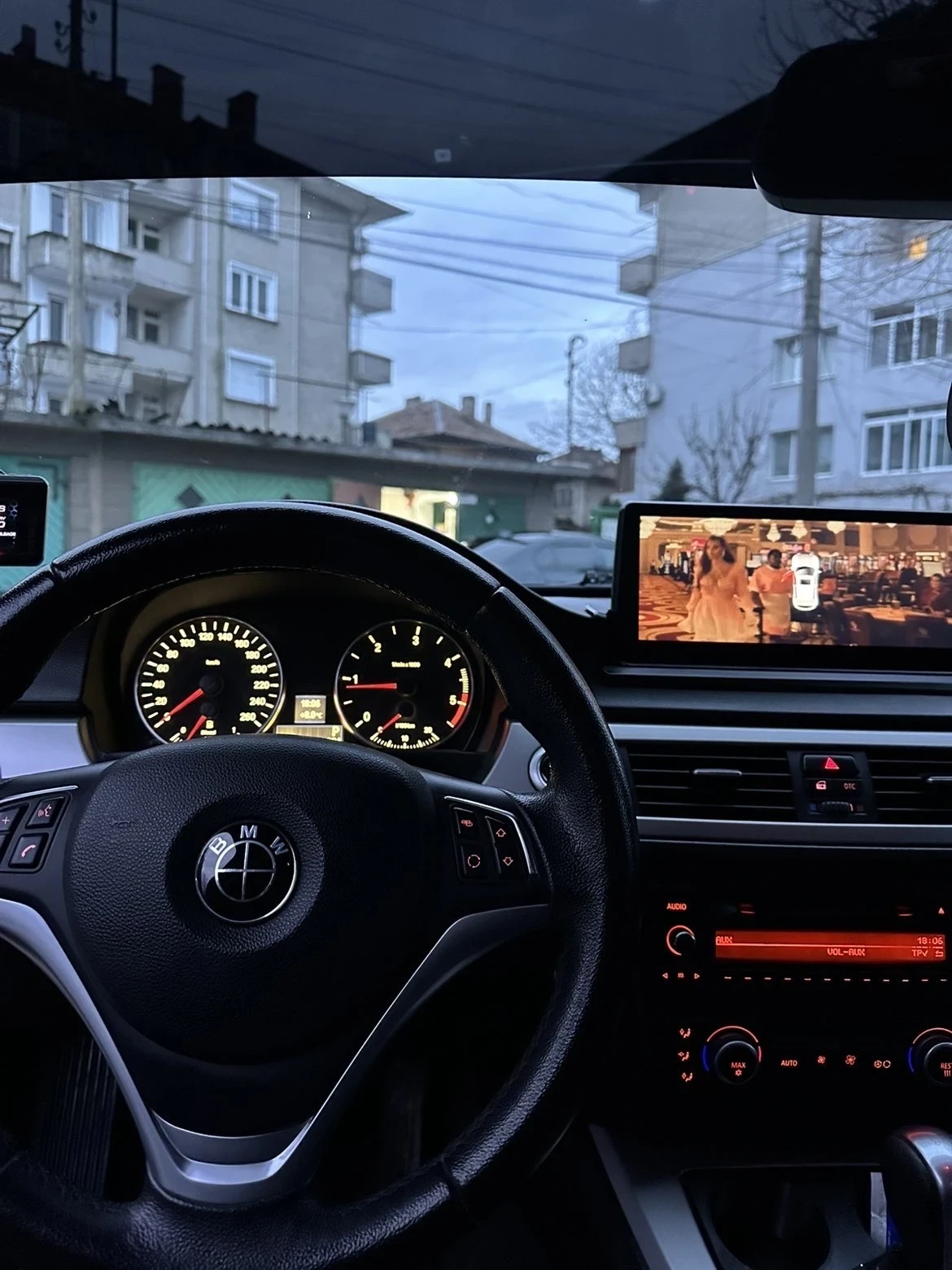 BMW 320, снимка 3 - Автомобили и джипове - 56124554