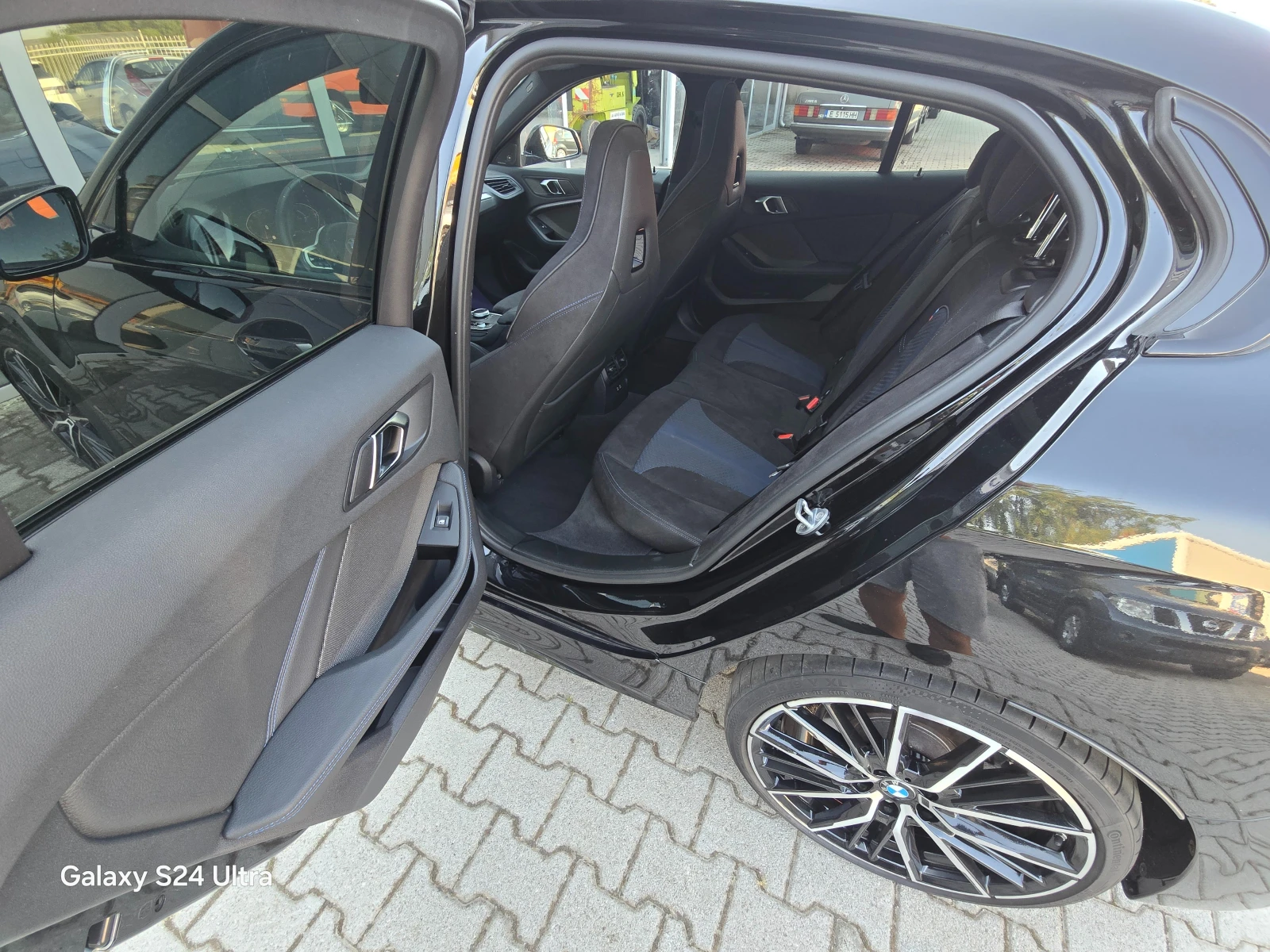 BMW 118 M-PAKET* * 22000км!!!!!!, снимка 13 - Автомобили и джипове - 56168541