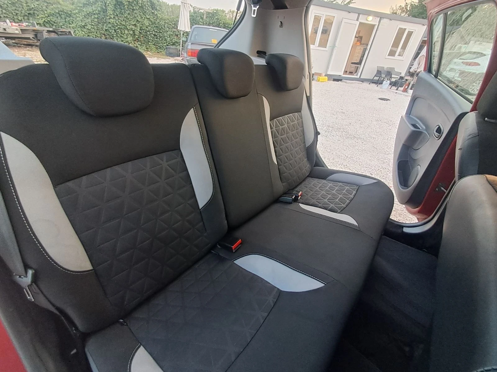 Dacia Sandero STEPWAY, снимка 11 - Автомобили и джипове - 56270176