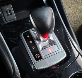 Infiniti Q30 2.0 бензин, снимка 8