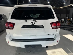Toyota Sequoia * SR5 * АВТОКРЕДИТ БЕЗ ПЪРВОНАЧАЛНА ВНОСКА* , снимка 17